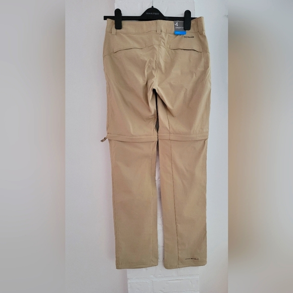 NWT Columbia womens convertible cargo pants | zip off pants - size 4 | beige - Picture 7 of 16